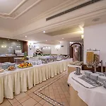 米开朗基罗酒店 酒店 4*