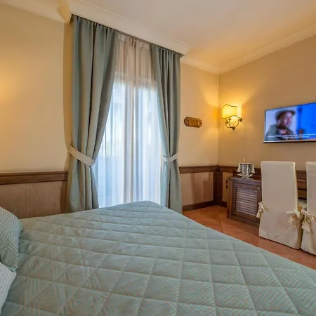 Michelangelo Hotel 4*