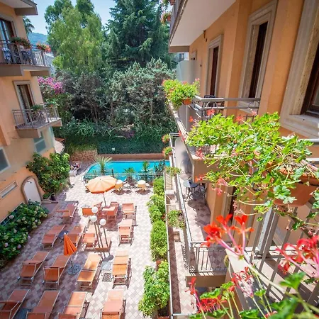 米开朗基罗酒店