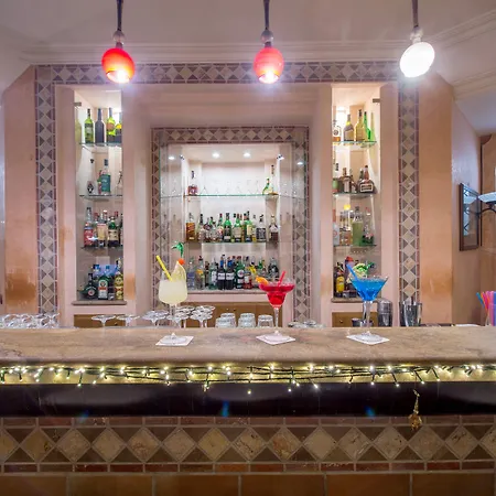 米开朗基罗酒店 4*