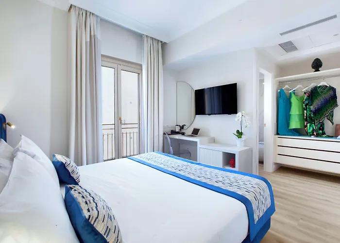 Michelangelo Hotel 4*