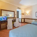 Michelangelo Hotell 4*